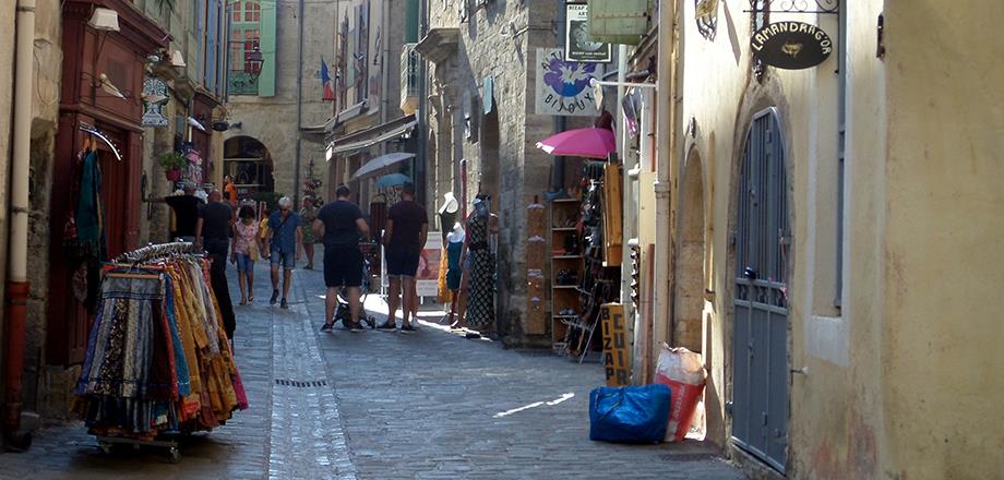 Visit the Pézenas town and its narrow streets in the footsteps of Molière