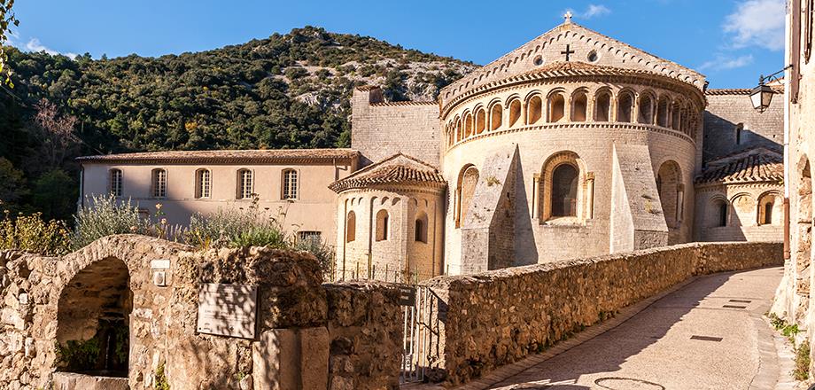 Saint-Guilhem-le-Désert, village traditionnel du Languedoc