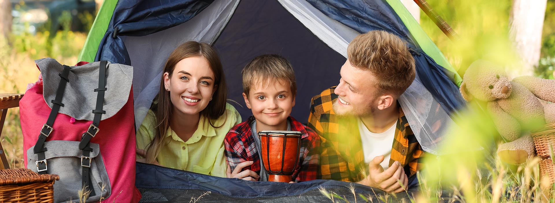 Séjour en famille sur l’un de nos emplacement camping pour tente du camping les Amandiers près de Pézenas